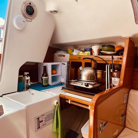 Surfbird Cozy Sailboat Escape 호텔 리스본 외부 사진