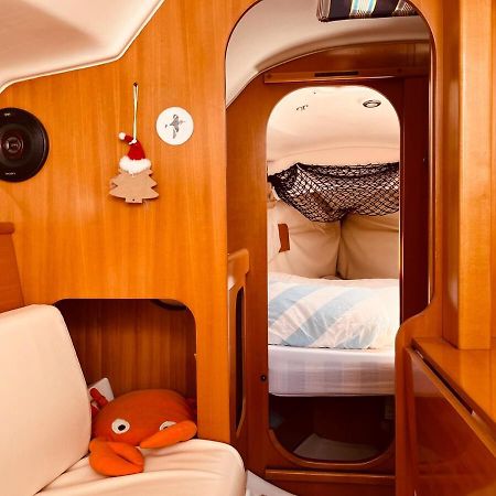 Surfbird Cozy Sailboat Escape 호텔 리스본 외부 사진